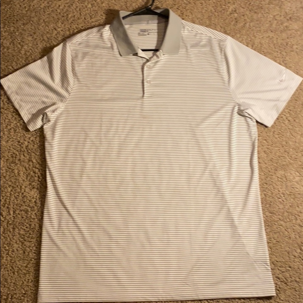 NikeGolf Standard Fit